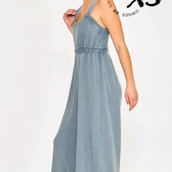 CLEARANCE! 💕 Umgee Sleeveless Jumpsuit - Picture 5 of 7